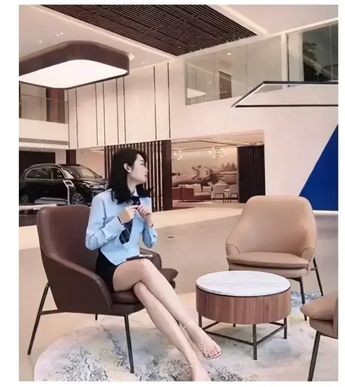 佳木斯新玛特迪桑特女销售事件完整现场视频-全网震惊破防到说不出话-后续结果意想不到-免费在线观看