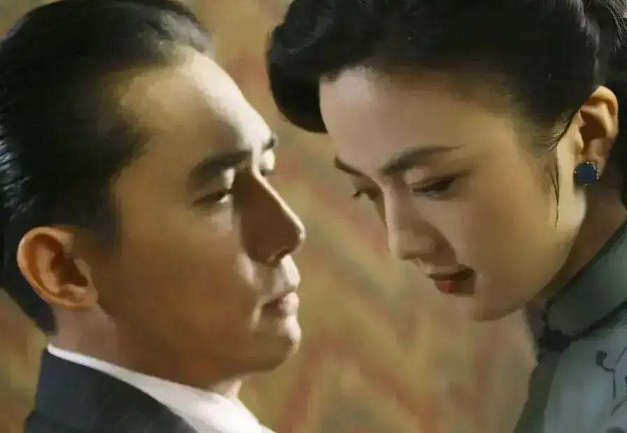《色戒》4K修复版高清完整版在线看-色戒电影无删减免费播放-高清中字资源下载与观看